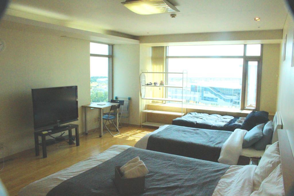 Incheon Airport Pitapat Residence Bagian luar foto