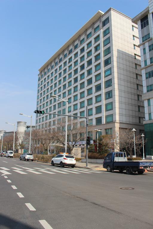 Incheon Airport Pitapat Residence Bagian luar foto