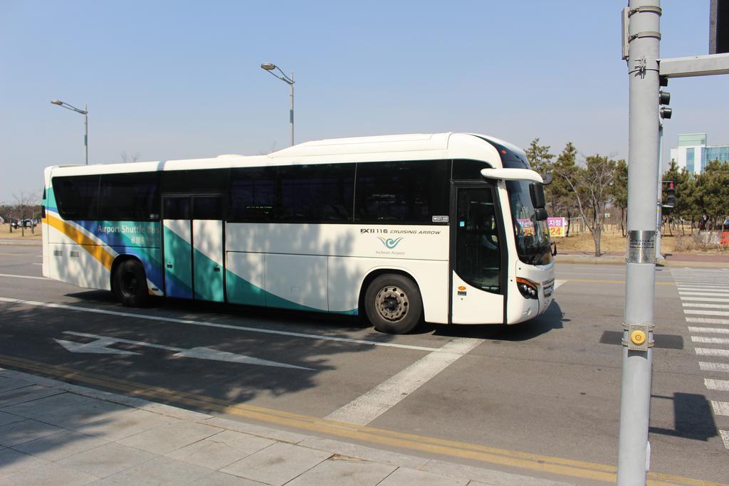 Incheon Airport Pitapat Residence Bagian luar foto