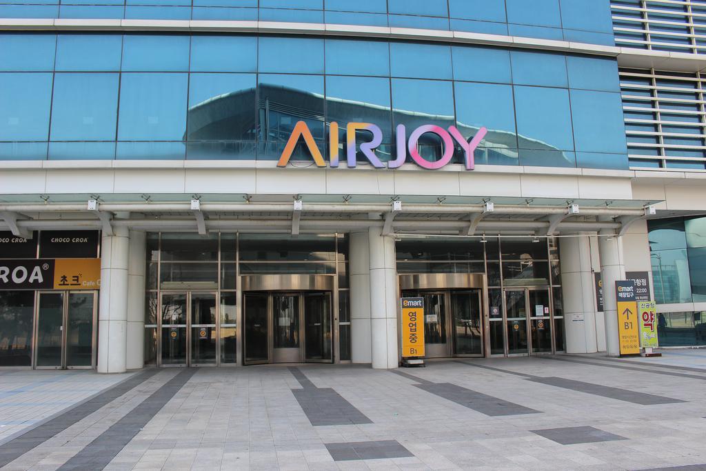 Incheon Airport Pitapat Residence Bagian luar foto